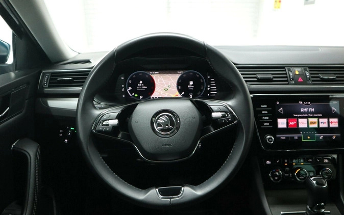 Skoda Superb cena 139900 przebieg: 30673, rok produkcji 2022 z Olsztyn małe 301